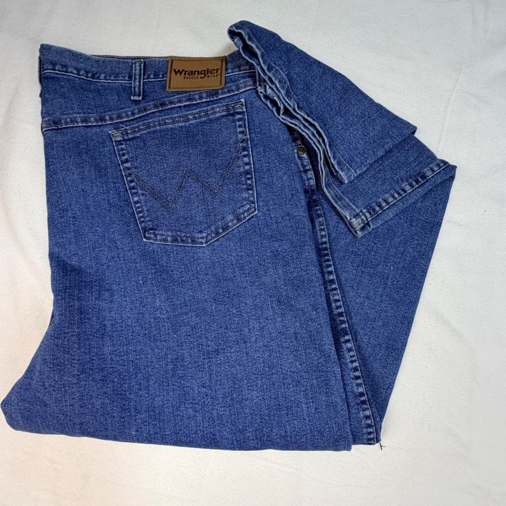 Wrangler‎ Rugged Wear Jeans Mens 46x28 Blue Straight Leg Denim Pants